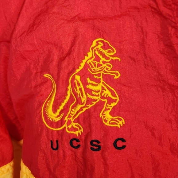 Vintage Red Speedo Jacket - Picture 9 of 12